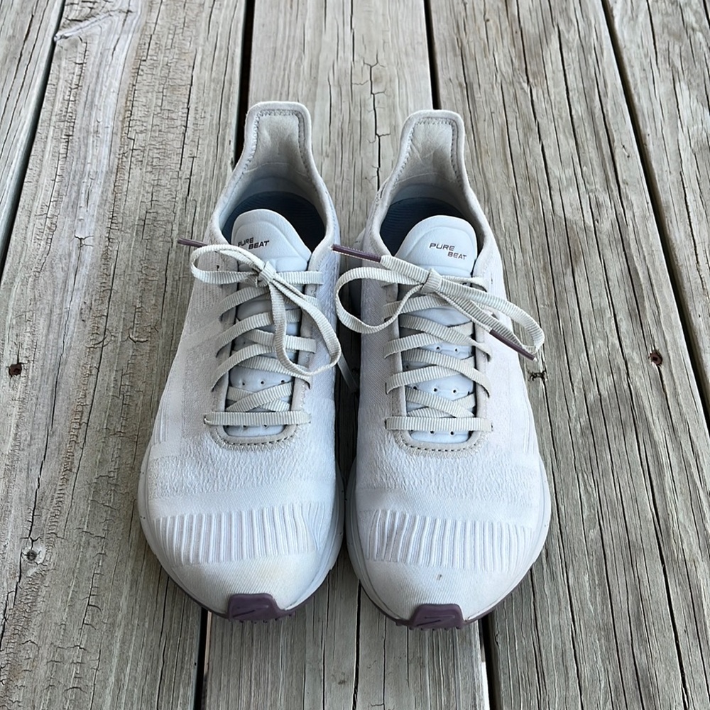 Brooks Pure Beat running shoes
